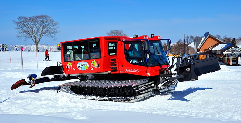 野沢温泉スキー場 雪上遊覧用のビッグキャビン