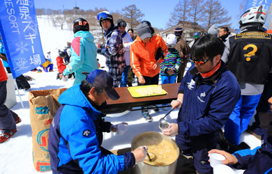 野沢温泉村 春山まつり
