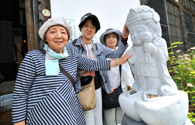 飯山市戸狩温泉 あじさい寺、ぽっくり観音